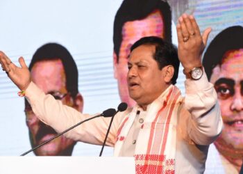 Sonowal champions inland waterways at GMIS 2023 Guwahati roadshow