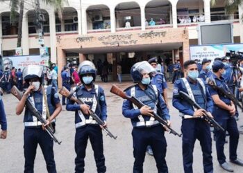 Ahead of polls, Hasina govt to create additional posts for 365 senior police officers