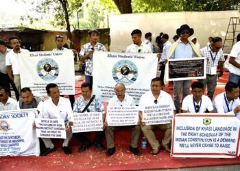 Khasi Authors’ Society protests in Delhi for inclusion of language in Constitution