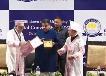 Gadkari receives D.Litt. honour in Guwahati; stresses on knowledge-driven future
