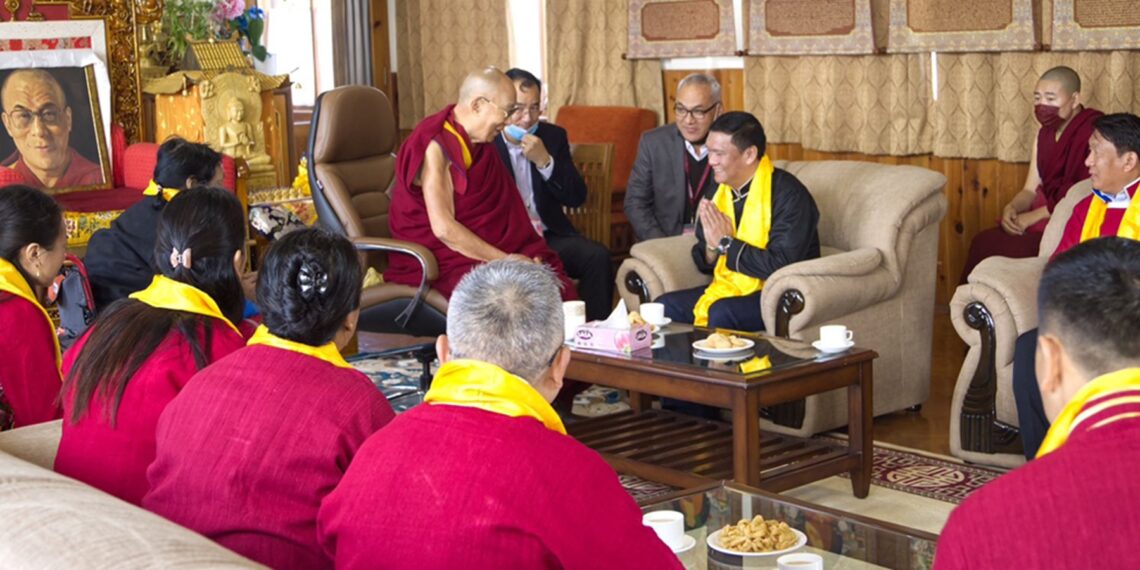 Arunachal CM seeks blessings, discusses humanity’s well-being with Dalai Lama in Bodhgaya