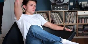 ‘Rizz’ triumphs over competitors to claim Oxford’s Word of the Year title for 2023