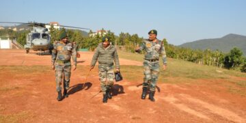 Assam Rifles DG visits Moreh; urges civil societies for cooperation to tackle crisis
