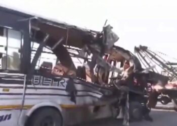 Deadly collision in Assam’s Dergaon: 14 killed, 27 severely injured in bus-truck accident