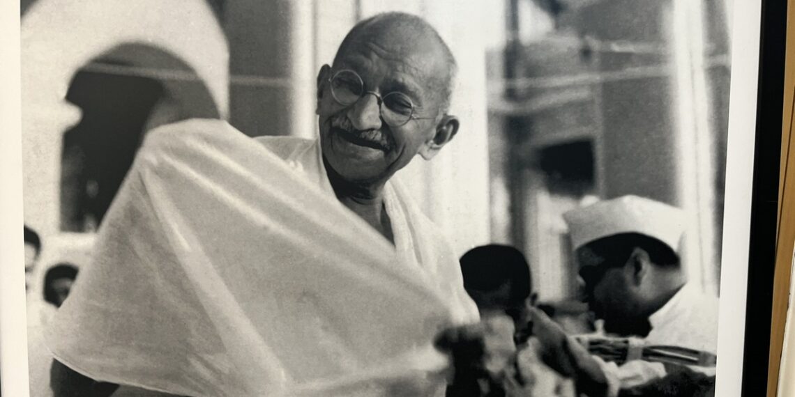 Mahatma Gandhi’s 76th Punyatithi: A visual tribute with 10 rare snapshots