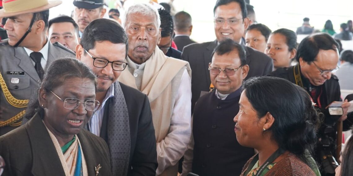 President champions women’s empowerment in Meghalaya; hands over Rs 25 Cr for community development
