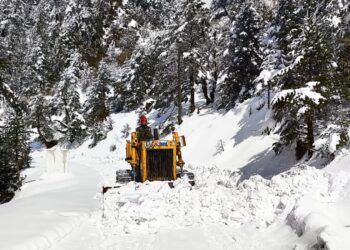Snowfall brings chaos to Arunachal’s Tawang; BRO’s Project Vartak comes to rescue