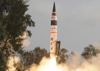 PM Modi lauds DRDO for first flight test of Agni-5 missile with MIRV technology
