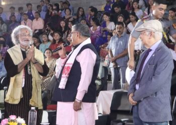 Music maestro Pundit Vishwa Mohan Bhatt mesmerises audience at Assam down town University