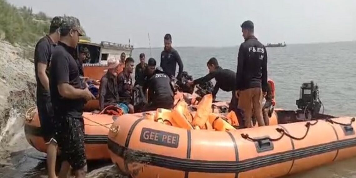 Tragic boat mishap claims life of 4-yr-old in Assam; search for two others continues