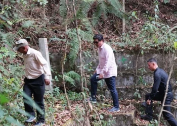 Meghalaya Chief Minister Conrad K. Sangma inspects Um Jasai catchment area in Shillong
