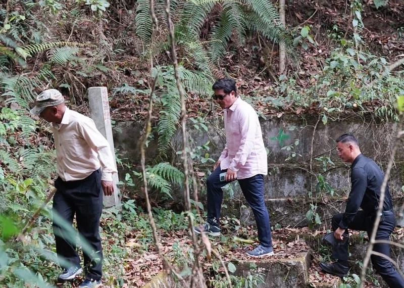 Meghalaya Chief Minister Conrad K. Sangma inspects Um Jasai catchment area in Shillong