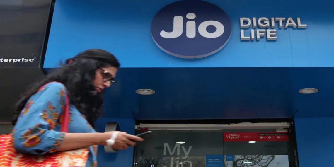 Reliance Jio extends lifeline through Intra Circle Roaming during Cyclone Remal in Assam