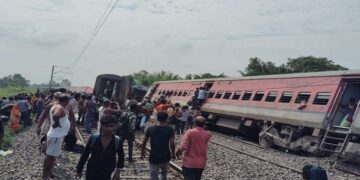 Dibrugarh-bound Chandigarh Express derails at Gonda in Uttar Pradesh, 150 passengers injured