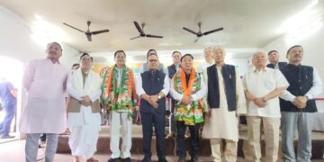 12 political leaders join Congress in Manipur