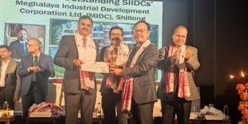 MIDC Chairman receives the COSIDICI National Award in Guwahati