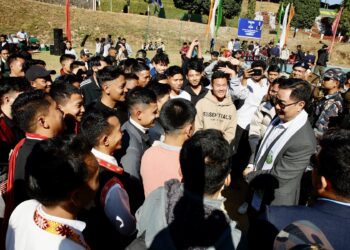 Union Minister Kiren Rijiju meets the youth attending Rozgar Mela at Naharlagun (KirenRijiju/X)