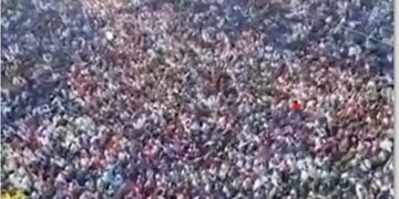 A file photo of a massive rally by the Hindu community protesting against attacks on minorities in Bangladesh