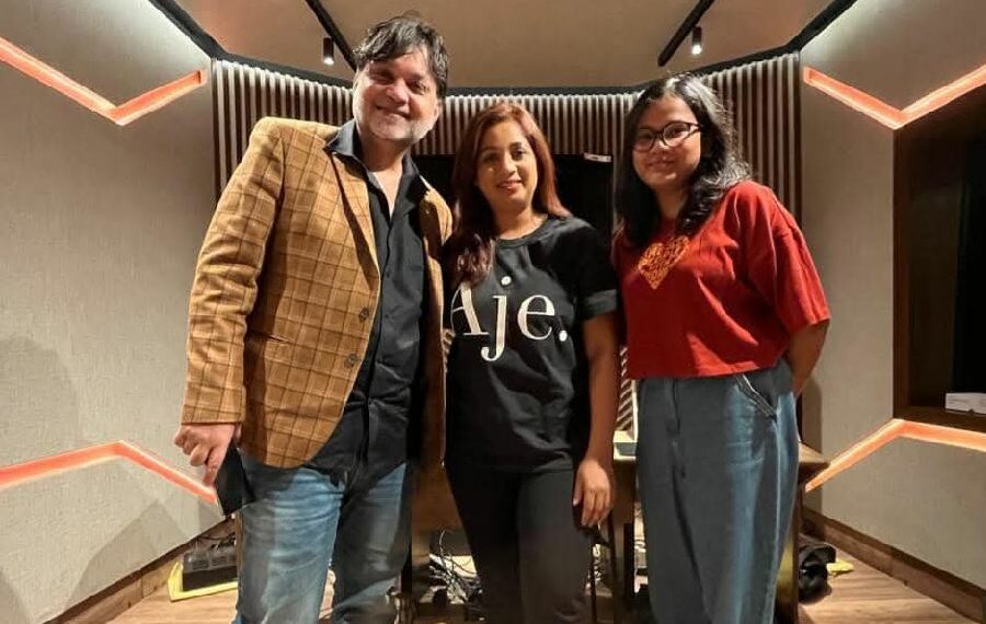 Ahead of Agartala show, Shreya Ghoshal records song for Srijit Mukherji’s film Winkle Twinkle