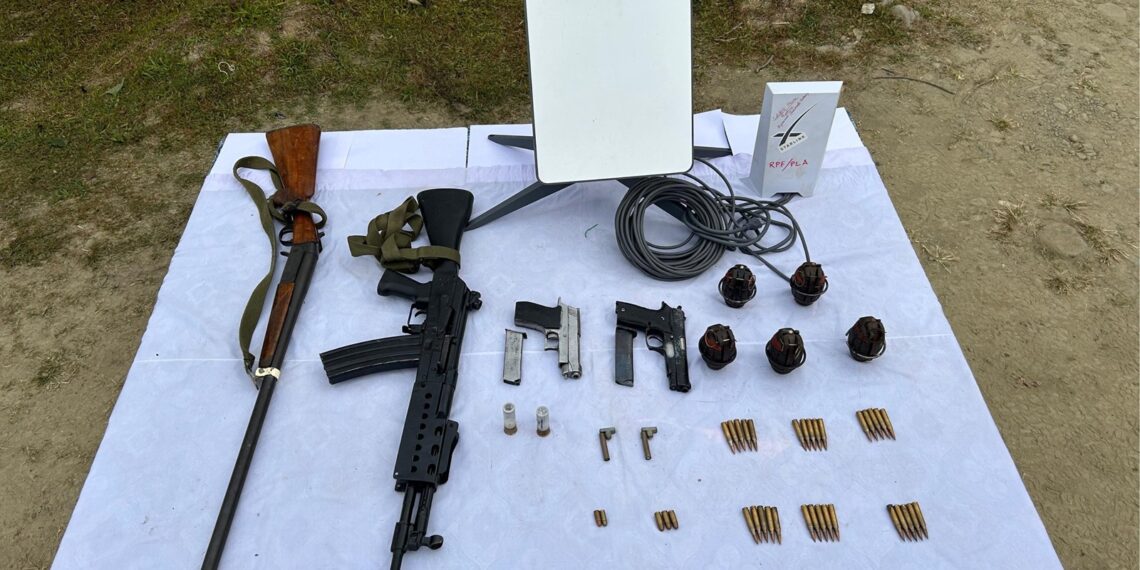 The Indian Army recently seized arms and ammunition and a satellite antenna (Spearcorps/X)