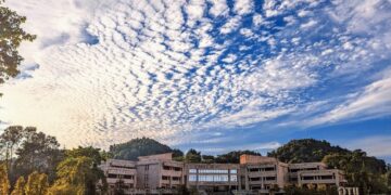 Assam: IIT Guwahati develops technology to convert methane & carbon dioxide into eco-friendly biofuel