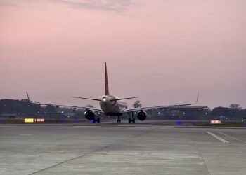 A file photo of an aircraft landing in Guwahati Airport (GuwahatiAirport/X)