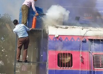 Indian Army personnel prevent major fire at Guwahati Railway Station restaurant