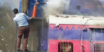 Indian Army personnel prevent major fire at Guwahati Railway Station restaurant