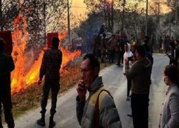 Indian Army swiftly responds to contain massive wildfire in Arunachal Pradesh’s Tawang