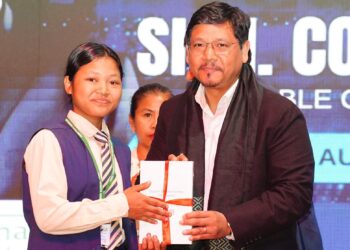 Meghalaya CM Conrad K Sangma distributes M-Tabs to students (CMO_Meghalaya/X)