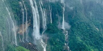 A scenic view of Sohra, Meghalaya (shubhamtorres09/X)