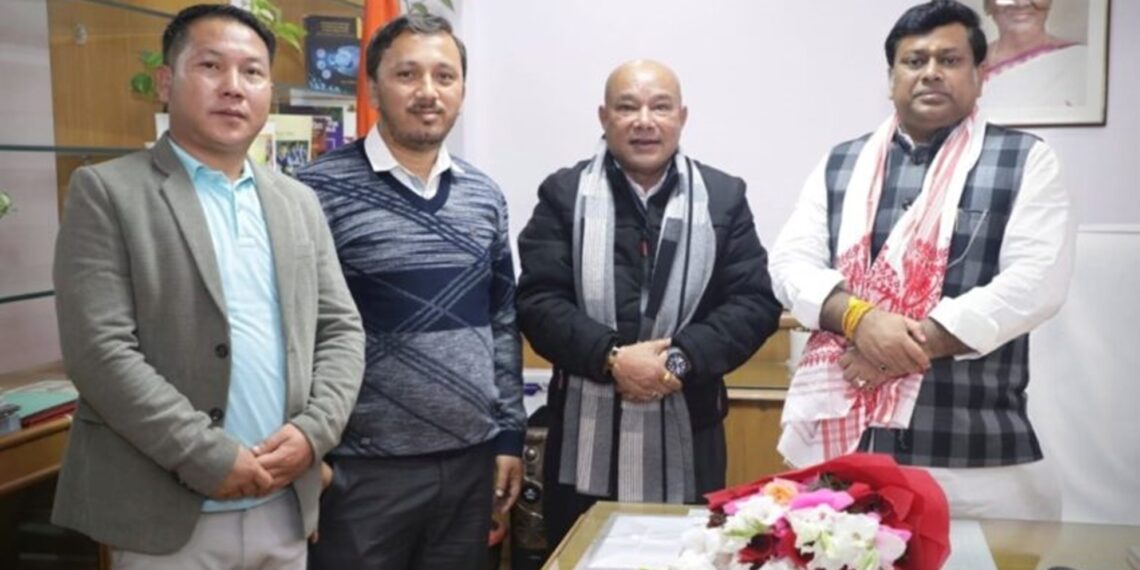 Meghalaya BJP MLA Sanbor Shullai meets Union Minister Dr. Sukanta Mazumdar