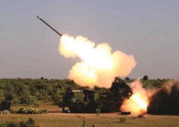 Defence Ministry signs Rs 10,000 cr deals to boost Army’s firepower