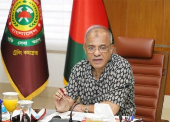 Press conference at 3 am: The Bangladesh Home adviser has gone cuckoo