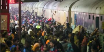 New Delhi Railway Station Stampede: Railway panel begins probe