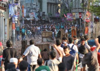 A file photo of students protesting in Bangladesh (bangalielonmusk/X)