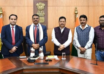 Assam Govt collaborates with CSIR-CRRI to fix potholes using steel slag-based ECOFIX technology