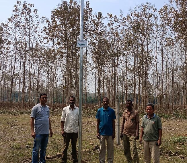 Aaranyak installs 25 solar street lights in HEC-hit villages in Goalpara, West Garo Hills