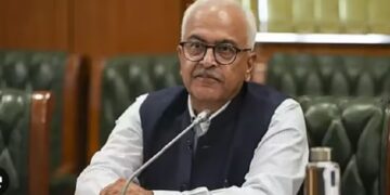 Manipur Governor chairs security meeting, reviews law and order situation