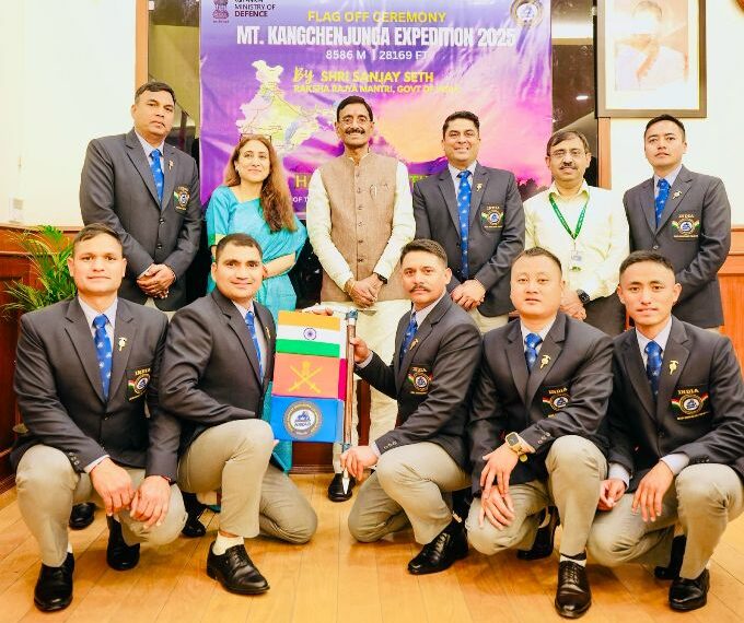 MoS Defence Sanjay Seth flags off NIMAS’s Mt. Kangchenjunga Expedition 2025