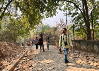 A group of fifteen enthusiastic youths participated in a Nature Walk