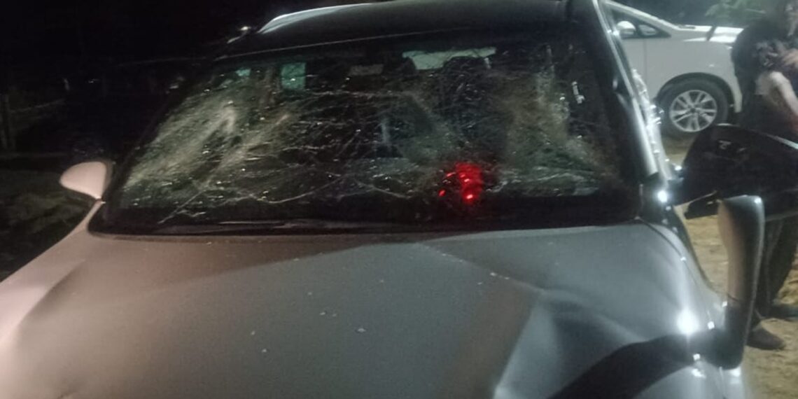 The damaged car of the attacked Congress leaders (JitendraSalwar/X)