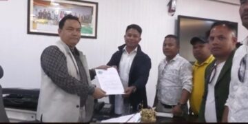 JSU hands over the letter to Deputy CM Sniawbhalang Dhar