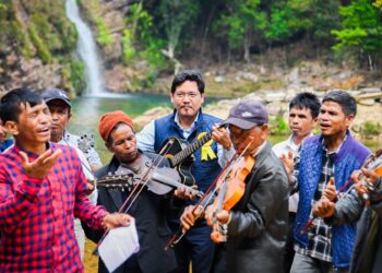 Meghalaya CM Conrad K Sangma jam with locals