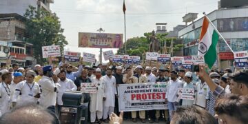 Protest against Waqf Amendment Bill in Karnataka (pathan_sumaya/X)