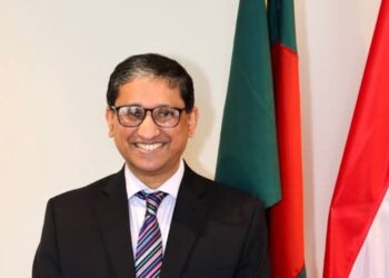 Bangladesh sends new High Commissioner Riaz Hamidullah to Delhi post-Modi-Yunus talks in Bangkok