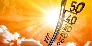 Why India may suffer longer heatwaves and floods this year