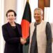 American Chargé d’Affaires Tracey Ann Jacobson with Bangladesh interim government chief Yunus (ChiefAdviserGoP/X)