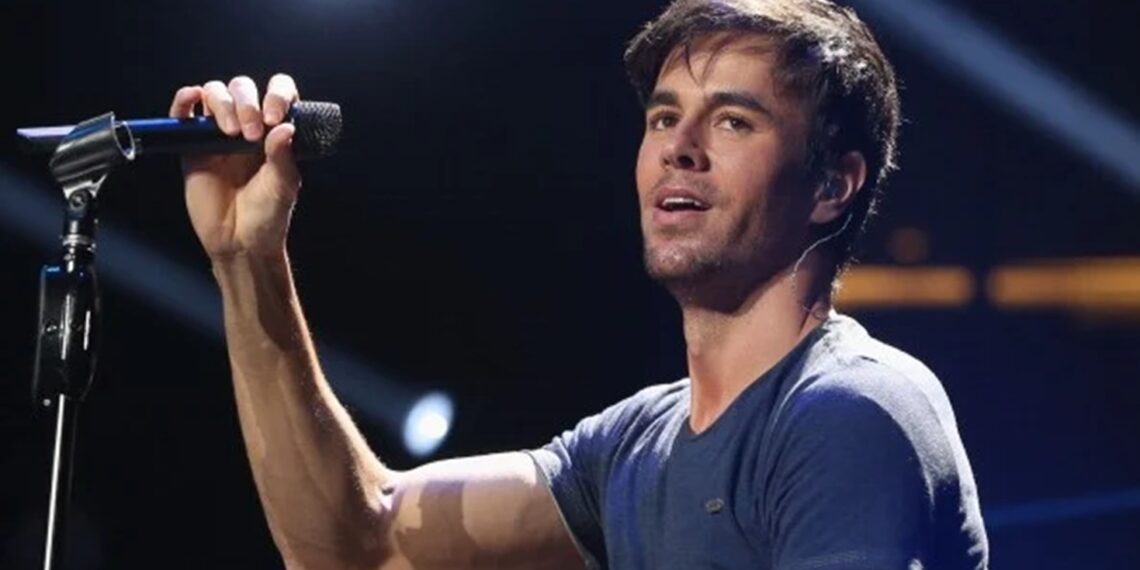 Enrique Iglesias (X)