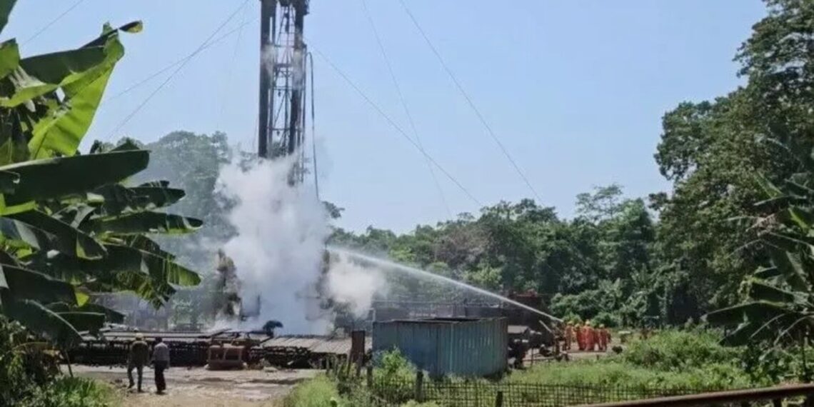Assam CM urges ONGC to intensify efforts in containing well blowout
